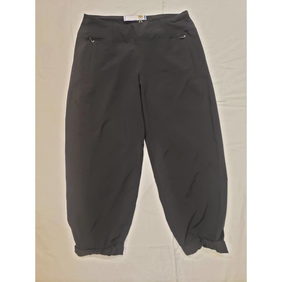 Mondetta black capri's Size Small Petite. Very light material. elastic in ankle. - Picture 1 of 2